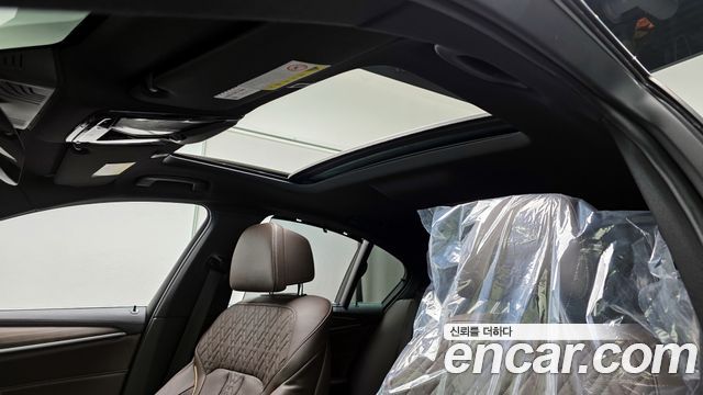 BMW 5 Series (G30) 530i M Sport Package Plus 2018 — фото 18