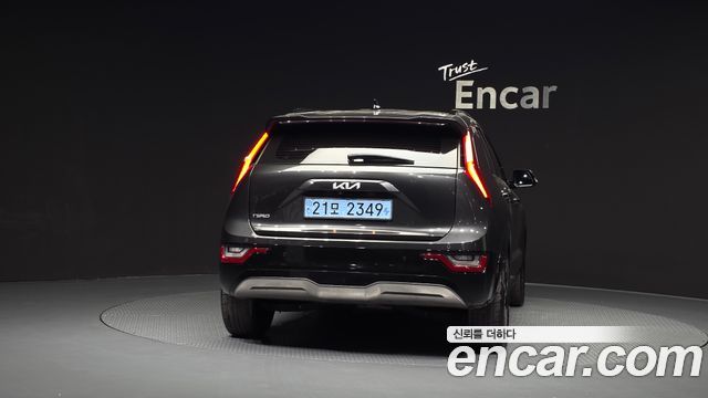 Kia Niro EV Earth 2024 — фото 4