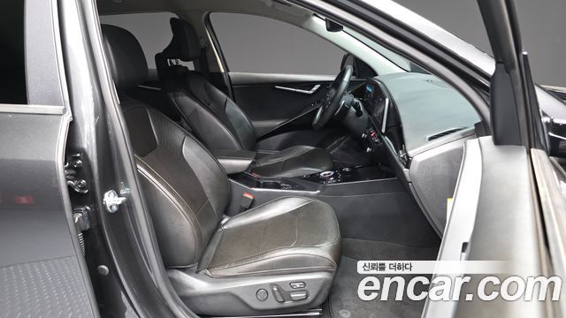 Kia Niro EV Earth 2024 — фото 11
