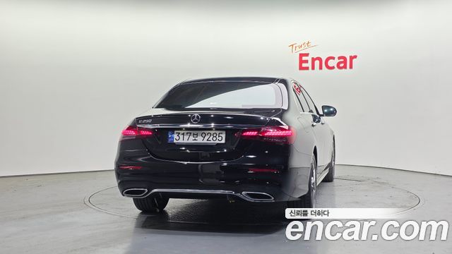 Mercedes-Benz E-Class (W213) E250 AMG Line 2023 — фото 4