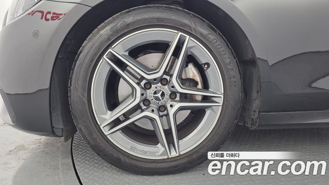 Mercedes-Benz E-Class (W213) E250 AMG Line 2023 — фото 5