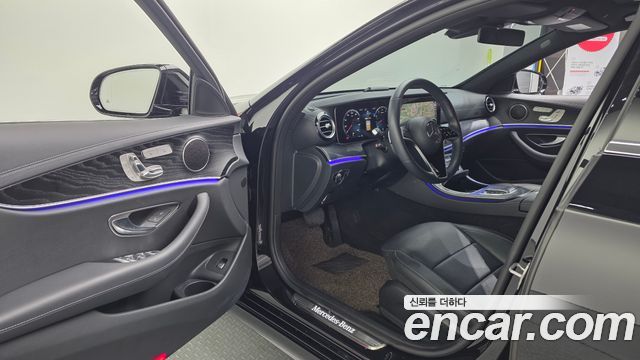 Mercedes-Benz E-Class (W213) E250 AMG Line 2023 — фото 10