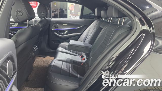 Mercedes-Benz E-Class (W213) E250 AMG Line 2023 — фото 12