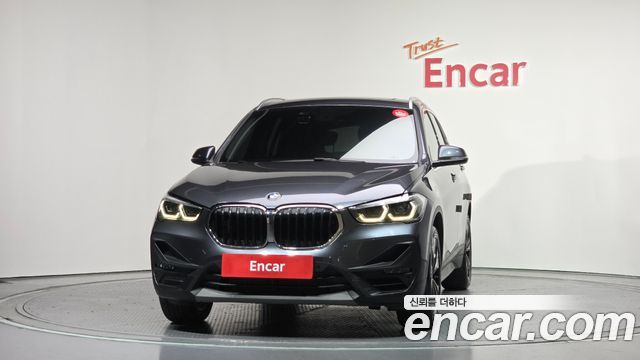 BMW X1 (F48) xDrive 20i Advantage 2020 — фото 3