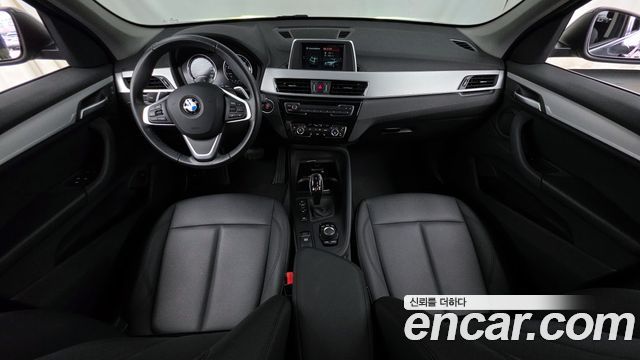 BMW X1 (F48) xDrive 20i Advantage 2020 — фото 7