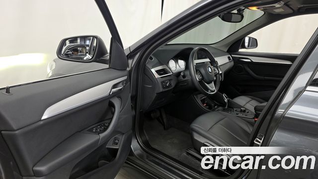 BMW X1 (F48) xDrive 20i Advantage 2020 — фото 10