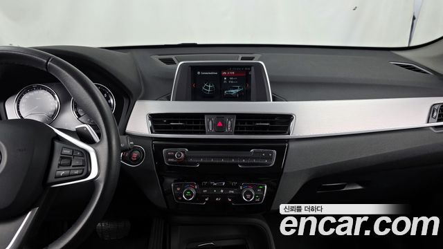 BMW X1 (F48) xDrive 20i Advantage 2020 — фото 14