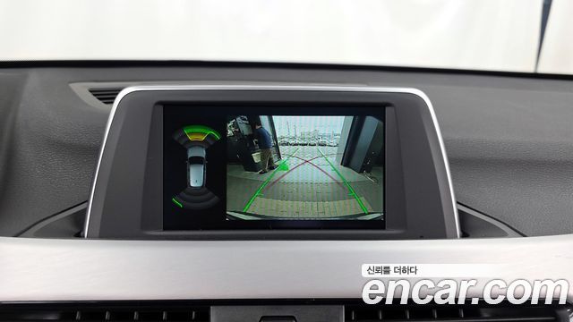 BMW X1 (F48) xDrive 20i Advantage 2020 — фото 15