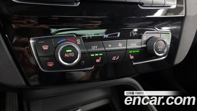 BMW X1 (F48) xDrive 20i Advantage 2020 — фото 18
