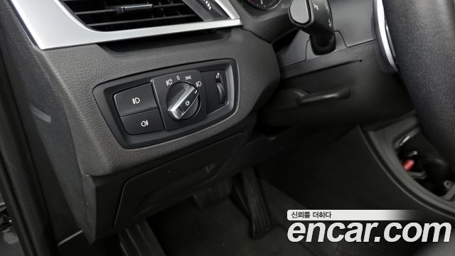 BMW X1 (F48) xDrive 20i Advantage 2020 — фото 28