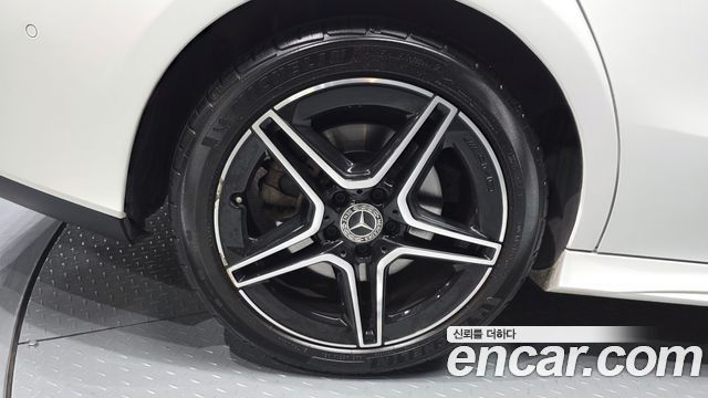 Mercedes-Benz CLA-Class (C118) CLA250 4MATIC 2021 — фото 5