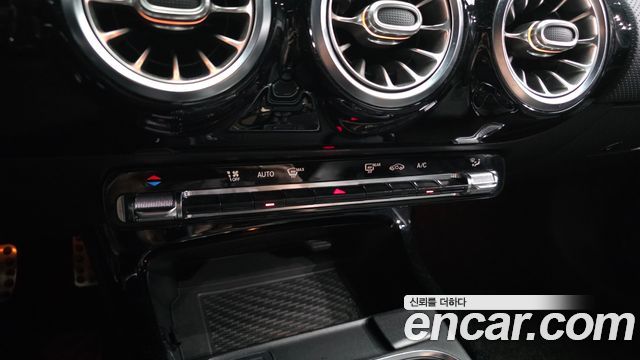 Mercedes-Benz CLA-Class (C118) CLA250 4MATIC 2021 — фото 31