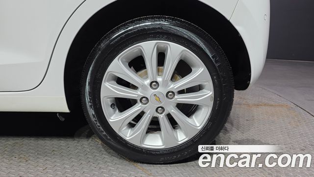 Chevrolet Next Spark LTZ 2016 — фото 21