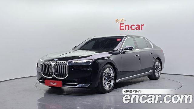 BMW 7 Series (G70) 740i sDrive Design Pure Excellence
