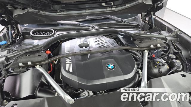 BMW 7 Series (G70) 740i sDrive Design Pure Excellence 2023 — фото 6