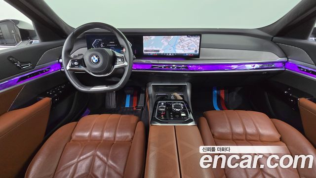 BMW 7 Series (G70) 740i sDrive Design Pure Excellence 2023 — фото 7
