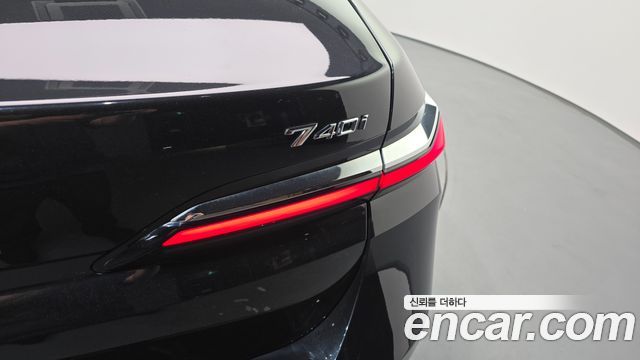 BMW 7 Series (G70) 740i sDrive Design Pure Excellence 2023 — фото 23