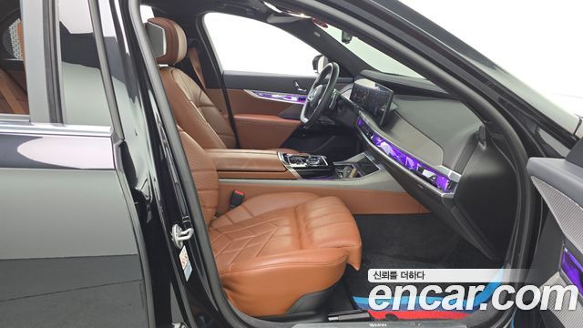 BMW 7 Series (G70) 740i sDrive Design Pure Excellence 2023 — фото 26
