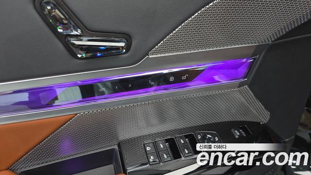 BMW 7 Series (G70) 740i sDrive Design Pure Excellence 2023 — фото 38