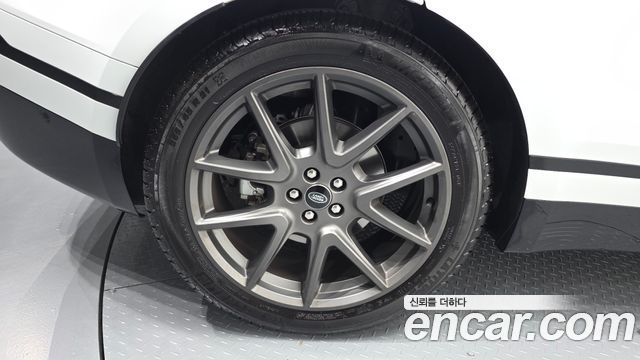 Land Rover Range Rover Velar 3.0 P400 Dynamic HSE 2025 — фото 5