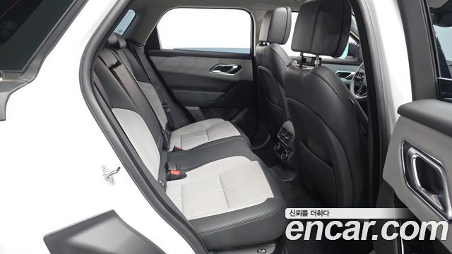 Land Rover Range Rover Velar 3.0 P400 Dynamic HSE 2025 — фото 16