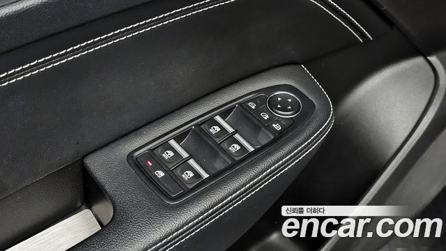 Renault Korea XM3 1.3 TCe RE Inspire 2023 — фото 19