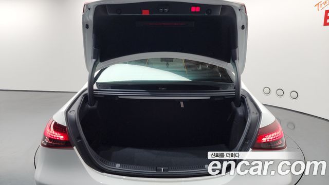 Mercedes-Benz E-Class (W213) E450 4MATIC Exclusive 2021 — фото 18