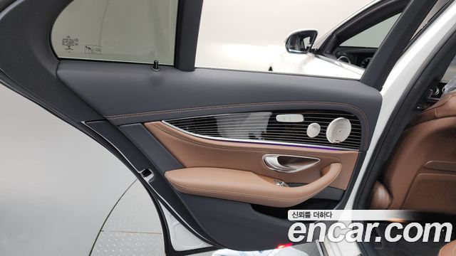 Mercedes-Benz E-Class (W213) E450 4MATIC Exclusive 2021 — фото 25
