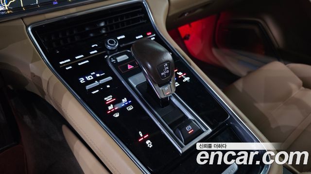 Porsche Panamera (971) 3.0 AWD 2018 — фото 9