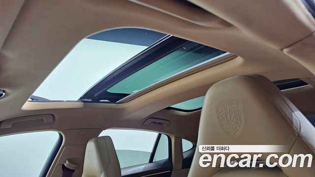 Porsche Panamera (971) 3.0 AWD 2018 — фото 19