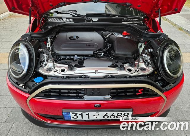 MINI Cooper S (IV) 5 Door Favoured 2025 — фото 9