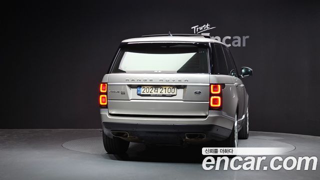 Land Rover Range Rover (IV) D350 Vogue SE Disel 2021 — фото 4