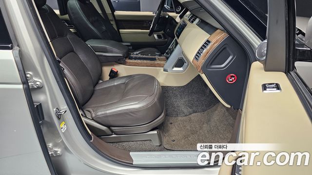 Land Rover Range Rover (IV) D350 Vogue SE Disel 2021 — фото 11