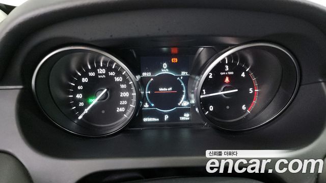 Land Rover Discovery Sport 2.0 TD4 SE (150PS) 2019 — фото 8