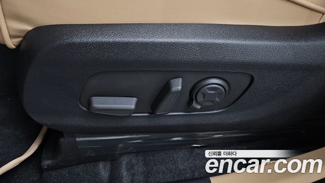 Kia Carnival (IV) Gasoline 9-Seater Hi Limousine (7-seater Limousine(Special vehicle) 2026 — фото 47