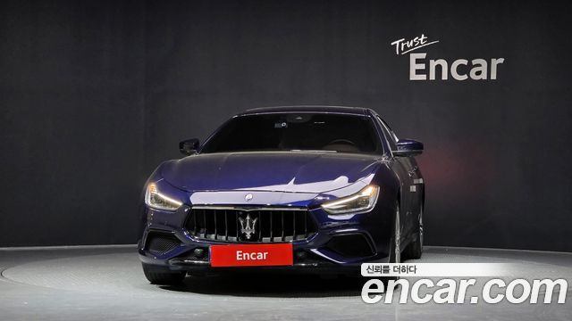 Maserati Ghibli 3.0S Q4 GranSport 3rd 2018 — фото 3