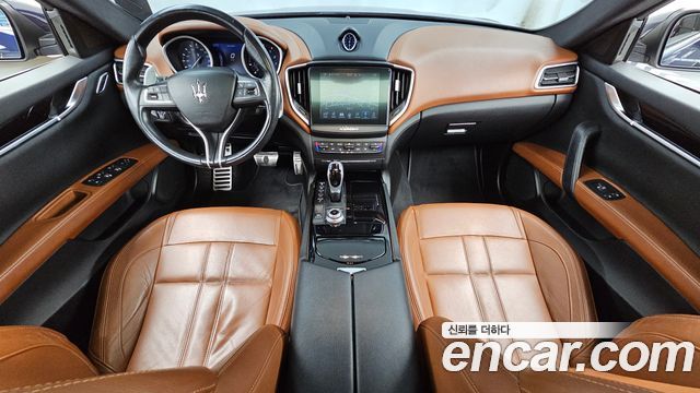 Maserati Ghibli 3.0S Q4 GranSport 3rd 2018 — фото 7