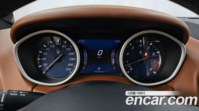 Maserati Ghibli 3.0S Q4 GranSport 3rd 2018 — фото 8