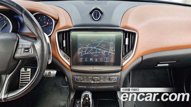 Maserati Ghibli 3.0S Q4 GranSport 3rd 2018 — фото 14
