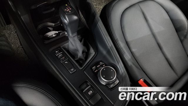 BMW X1 (F48) xDrive 20d 2016 — фото 9