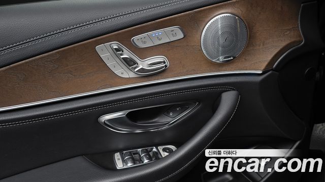 Mercedes-Benz E-Class (W213) E300 4MATIC Exclusive 2019 — фото 16