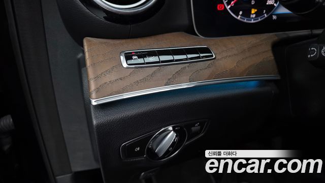 Mercedes-Benz E-Class (W213) E300 4MATIC Exclusive 2019 — фото 18