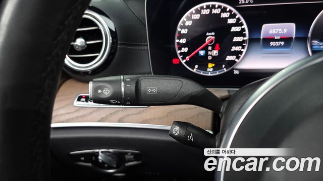 Mercedes-Benz E-Class (W213) E300 4MATIC Exclusive 2019 — фото 19