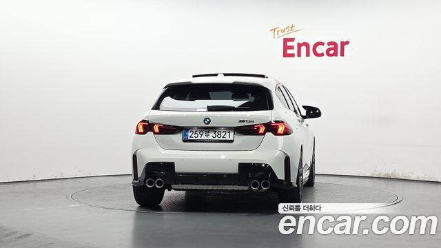 BMW 1 Series (F70) M135 xDrive 2025 — фото 4
