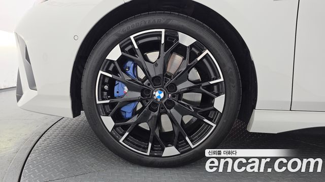 BMW 1 Series (F70) M135 xDrive 2025 — фото 5