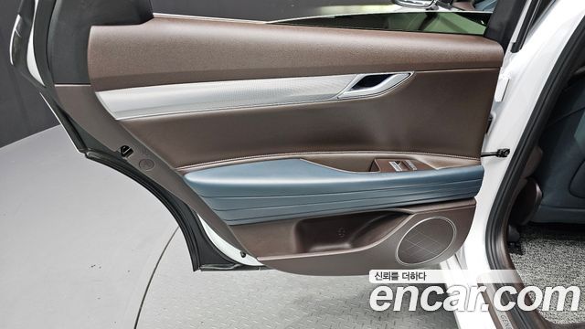 Genesis G80 (RG3) Gasoline 2.5 Turbo AWD 2022 — фото 25