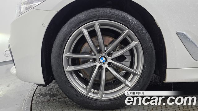 BMW 5 Series (G30) 520d M Sport Special Edition 2018 — фото 5