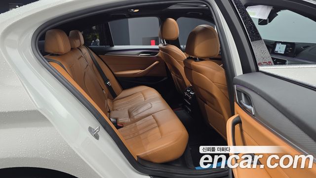 BMW 5 Series (G30) 520d M Sport Special Edition 2018 — фото 11