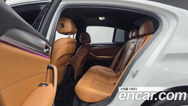 BMW 5 Series (G30) 520d M Sport Special Edition 2018 — фото 12