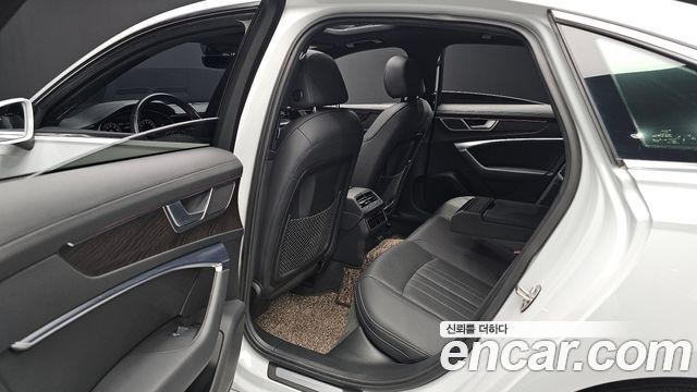 Audi A6 (C8) 45 TFSI Premium 2021 — фото 16